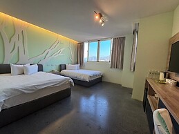 Travel Light Hotel