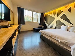 Travel Light Hotel