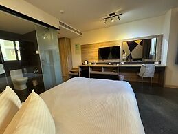 Travel Light Hotel