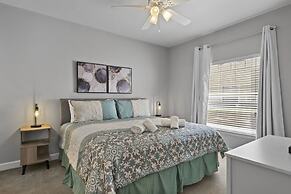 Lucaya Vacation Homes