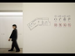 9h nine hours woman Kanda