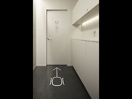 9h nine hours woman Kanda