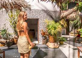 Wonderland Healing Center