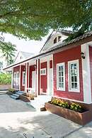 Baan Suan Resort Juree Punsuk