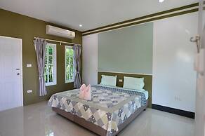 Baan Suan Resort Juree Punsuk