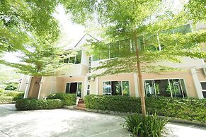 Baan Suan Resort Juree Punsuk