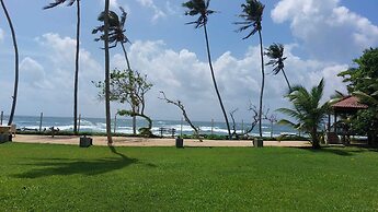 Mirissa Beach Villa
