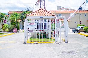 Kingston Guest Apt at Oakland