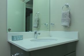 Kingston Guest Apt at Oakland