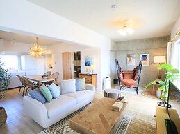 Sky Cucule Ishigakijima