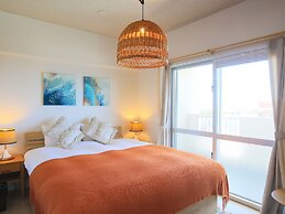 Sky Cucule Ishigakijima