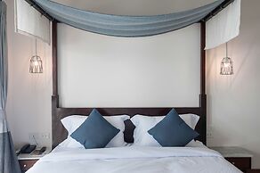 Tamarina Bed & Beyond