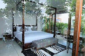 Tamarina Bed & Beyond