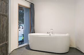 Tamarina Bed & Beyond