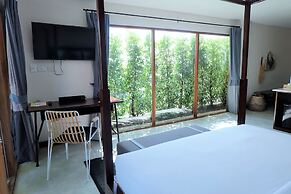 Tamarina Bed & Beyond