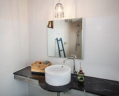 Tamarina Bed & Beyond