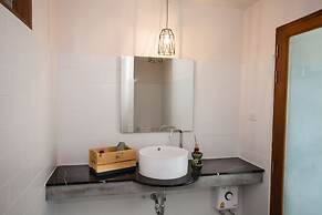 Tamarina Bed & Beyond