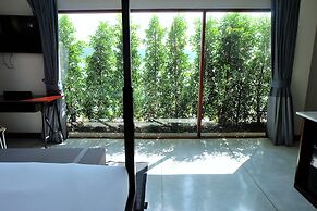 Tamarina Bed & Beyond