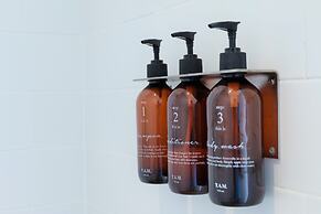 Tamarina Bed & Beyond