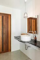 Tamarina Bed & Beyond