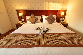 Rosewood Apartment Hotel