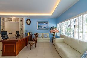 Fisherman Way Beach Villa