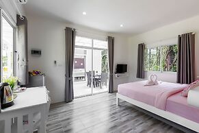 Again at Klongnga Resort