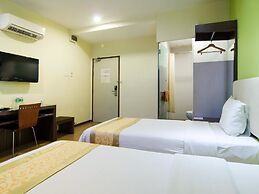 8 Days Boutique Hotel @ Mount Austin JB