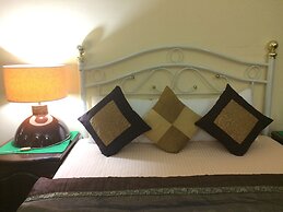 Norfolk Heritage Airport Villa