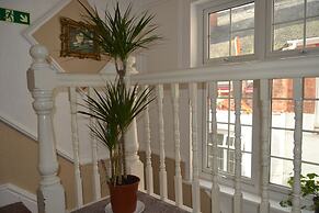 Glenfield Lodge Guest House