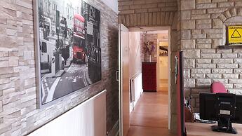 Glenfield Lodge Guest House