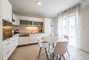 Apartments Villa Karla