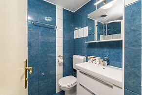 Apartments and Room Lora