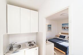 Apartments and Room Lora