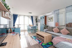 Apartments and Room Lora