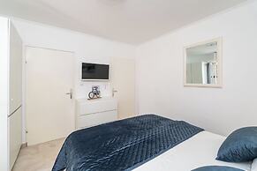 Apartments and Room Lora