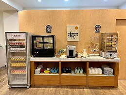 San Juan Easy Stay Inn Tainan