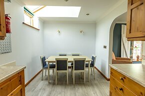 Tregurrian Villas