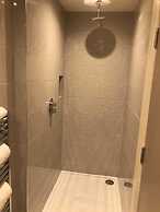 The Enniskillen Hotel and Motel