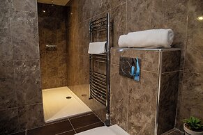 The Enniskillen Hotel and Motel