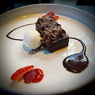 The Enniskillen Hotel and Motel