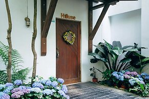Reindeer Taichung Herb House