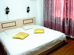 25 Four Seasons Youth Hostel