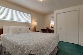 Ester Lee Motel