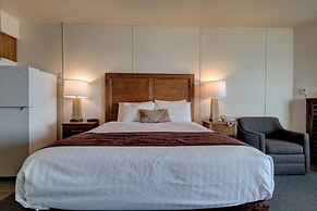 Ester Lee Oceanview Inn