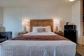 Ester Lee Oceanview Inn