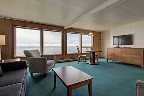 Ester Lee Oceanview Inn