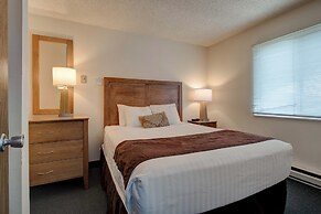 Ester Lee Oceanview Inn