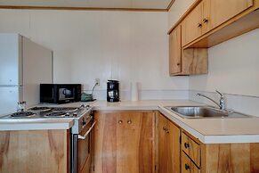 Ester Lee Oceanview Inn