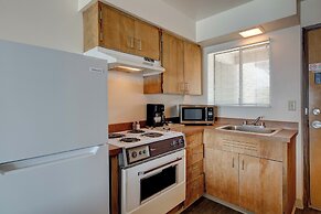 Ester Lee Oceanview Inn